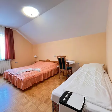 Gostisce Kuzner Pri Makedonki 3* Maribor