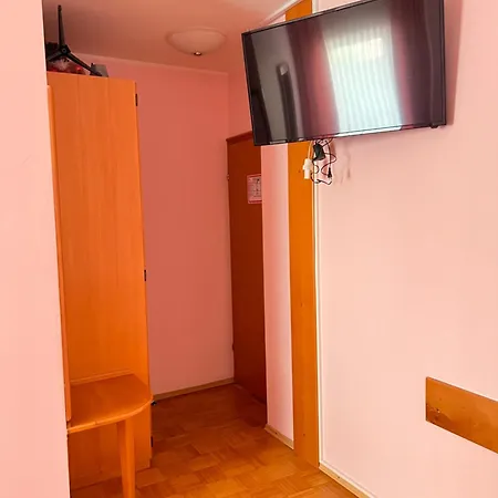 Gostisce Kuzner Pri Makedonki